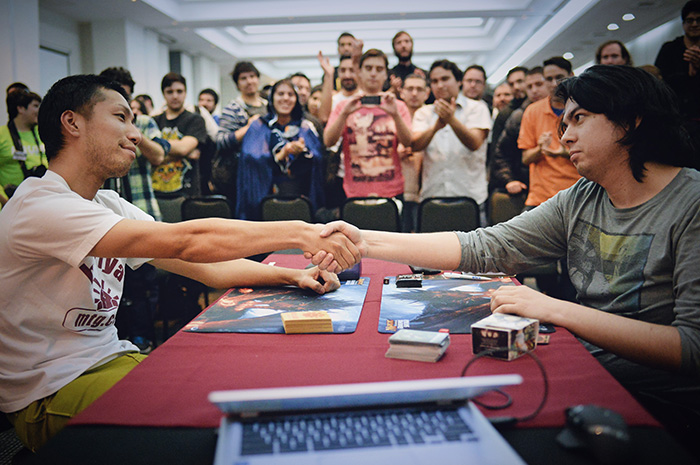 Jace jugando con Jace (día 2)